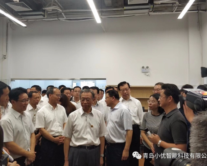 山東省委書記、省長(zhǎng)、青島市委書記一行蒞臨我司視察指導(dǎo)工作
